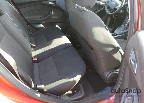 2017 Ford Focus Se z USA, uszkodzony, nr VIN 1FADP3K2XHL225314